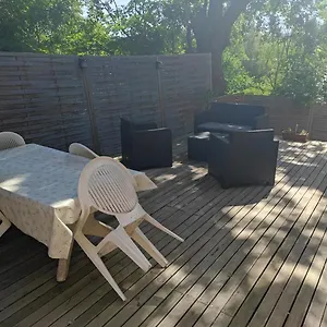 Rez De Ch Avec Terrasse Et Parking 2 Ch à Lurs